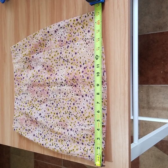 Eyeshadow Floral Skirt Size 1 - Picture 5 of 7